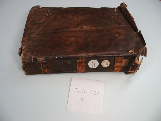Fig. 4 DL/C/222, LMA, London – tacketed parchment binding without boards