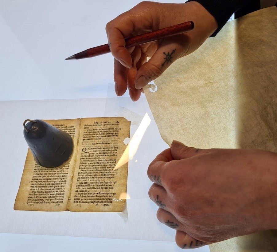 Layers of materials: light sheet, bondina, paper to be infilled, Melinex, Japanese tissue for fill. Photography by Ari Mangraviti.